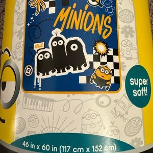 Minions throw blanket